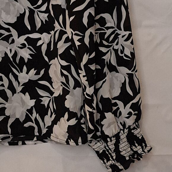 J. Crew Flowy Comfy Long Sleeve Floral Smocked Cuff Blouse - Career Business - M - Picture 8 of 12